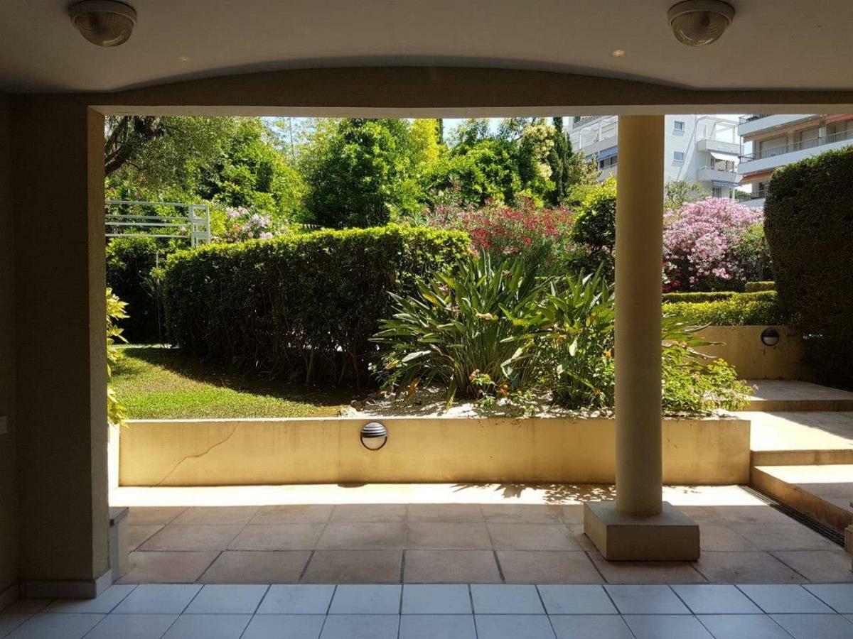 Apartment Lux Our Swimming Pool And Garden *